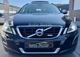 Volvo XC60 2.4 R-Design AWD-PANO-LEDER-XENON-LED - Volvo aus 2010: Geländewagen