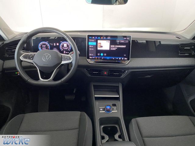 Tiguan 1.5 eTSI DSG Basis NAVI KLIMA PDC LED