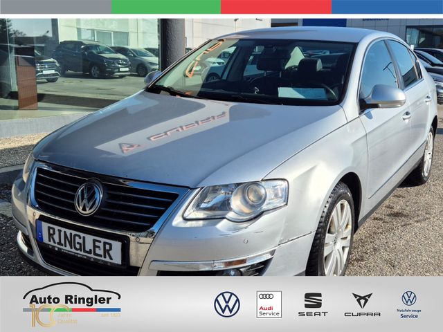 Volkswagen Passat 1.6 FSI Highline+KLIMA+SHZ+PDC