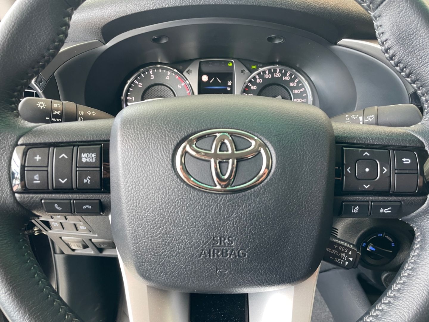 Toyota Hilux - Bild 12
