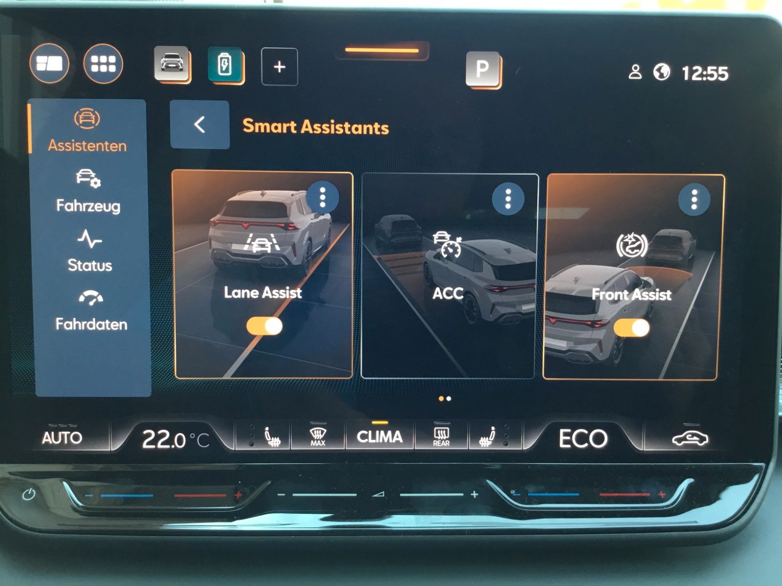 Fahrzeugabbildung CUPRA Terramar 1.5 e-HYBRID DSG+AHK+Kessy+Navi+18"