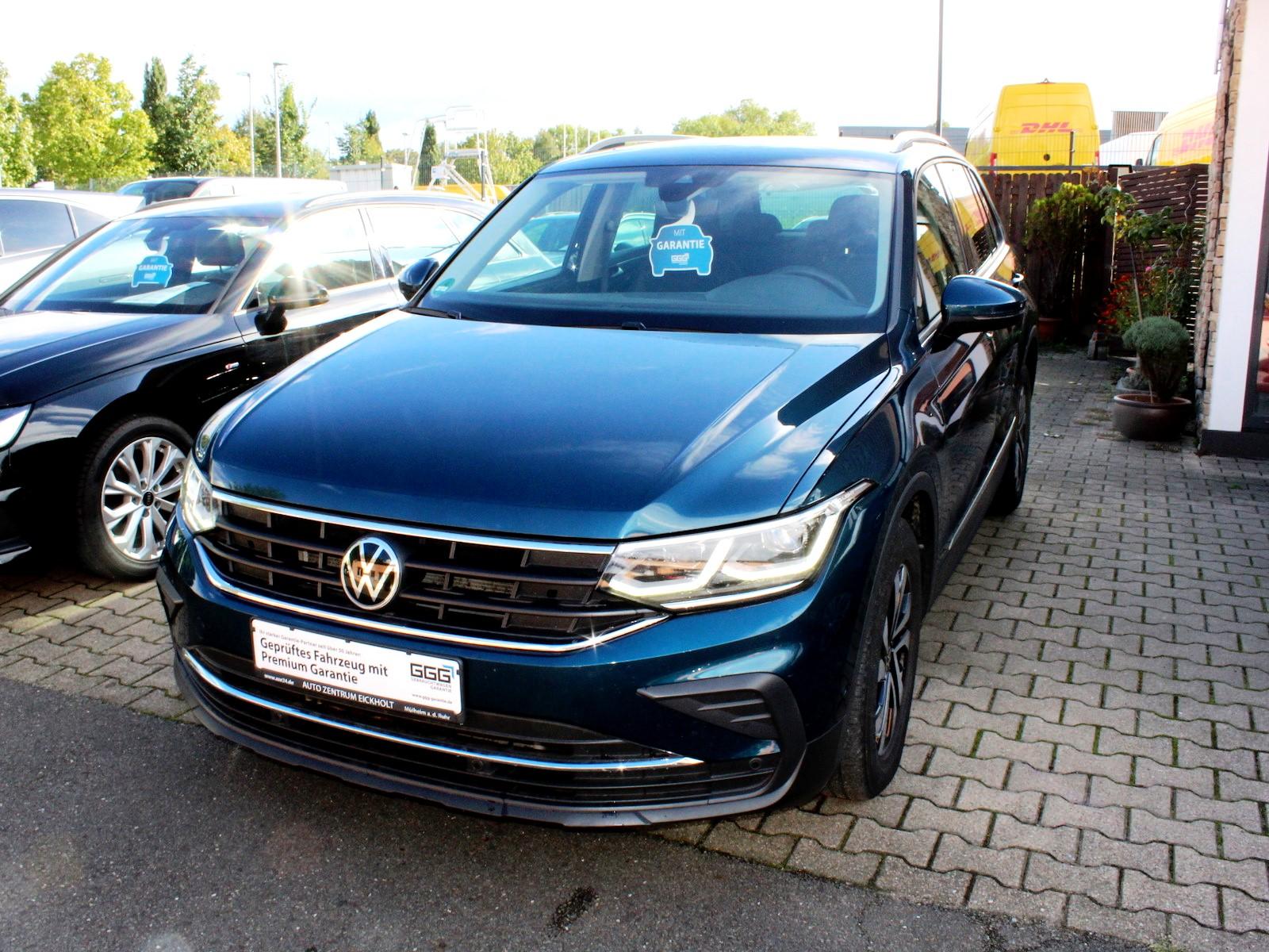 Volkswagen Tiguan 2,0TDI AHK Kamera Panorama STHZ Allwetter