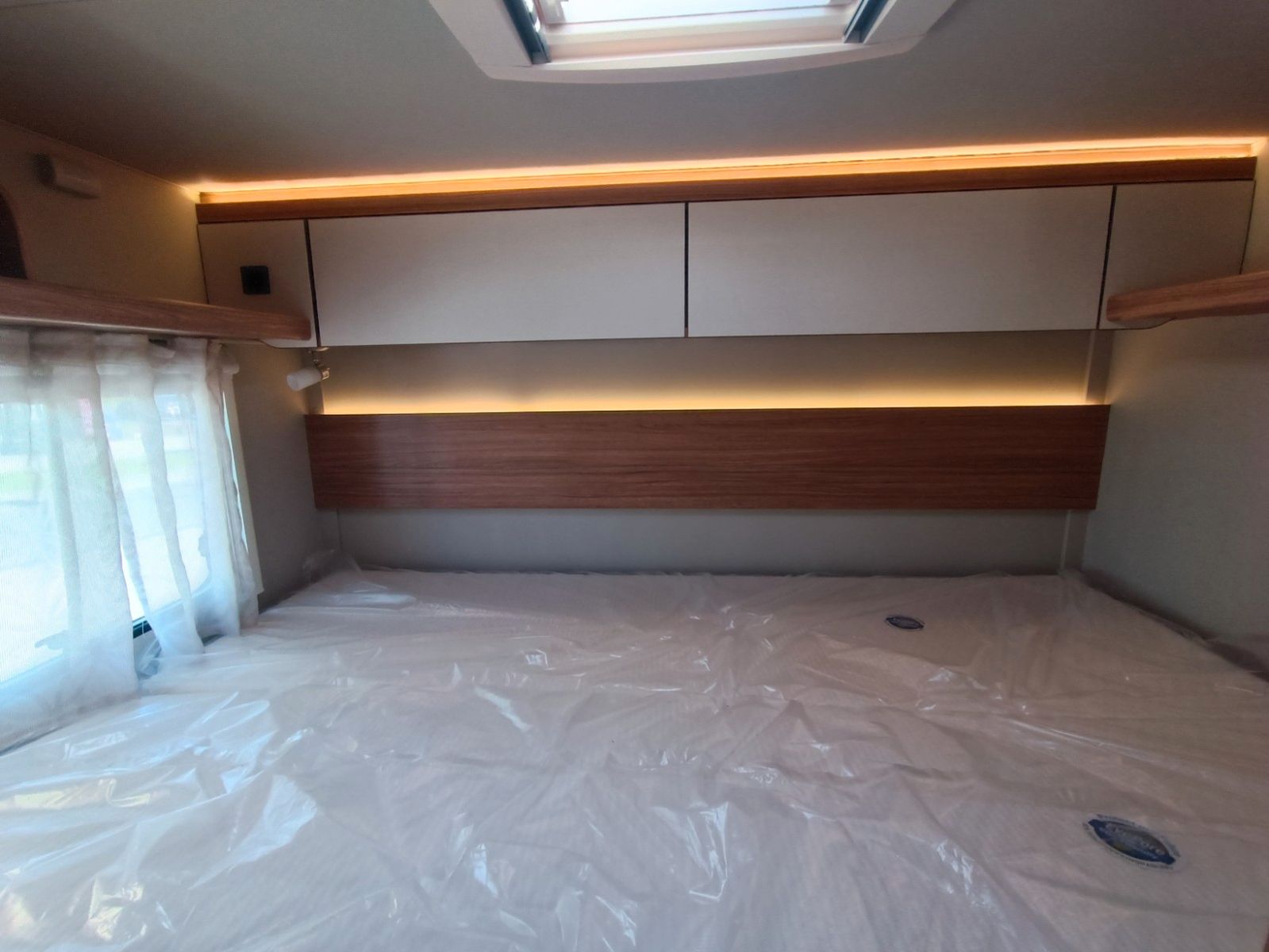 Fahrzeugabbildung Weinsberg CaraHome 650 DG*Dachklima*TV*3650kg