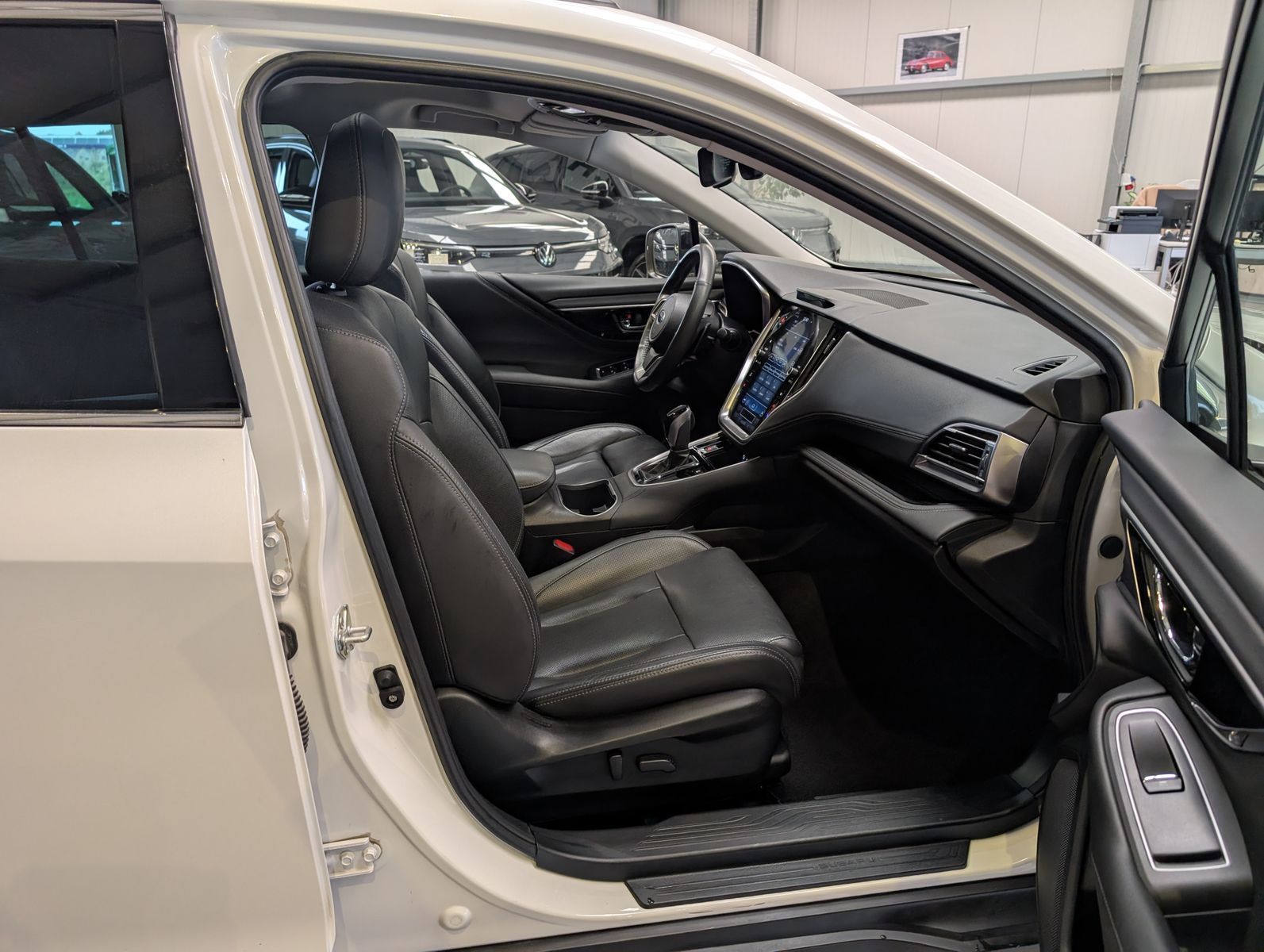 Fahrzeugabbildung Subaru Outback 2.5i Platinum EyeSight LED ACC CAM LEDER