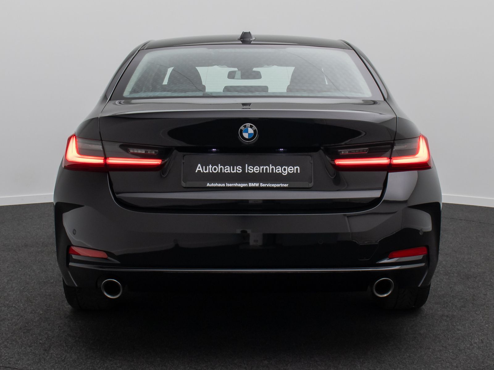 Fahrzeugabbildung BMW 318i Widscreen DAB PDC GeschwindigReg Cockpit+