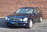 Mercedes-Benz E 280 T CDI NAVI BI-XENON TEMPOMAT PDC LED - blaue Mercedes-Benz E 280