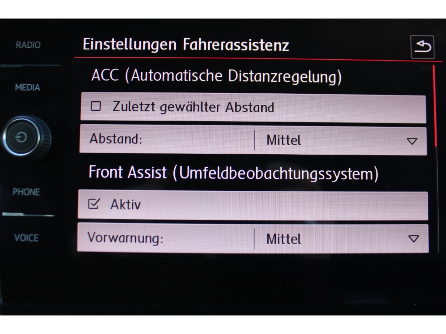 Fahrzeugabbildung Volkswagen Polo VI GTI 2.0TSI DSG ACC LED Milltek H&R PDC R