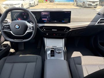 BMW 318i Touring DAB Tempomat Parkassistent Shz