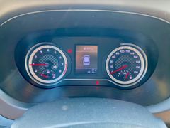 Fahrzeugabbildung Hyundai i10 1.0 KLIMA SHZ LRHZ ALLWETTER PDC BLUETOOTH