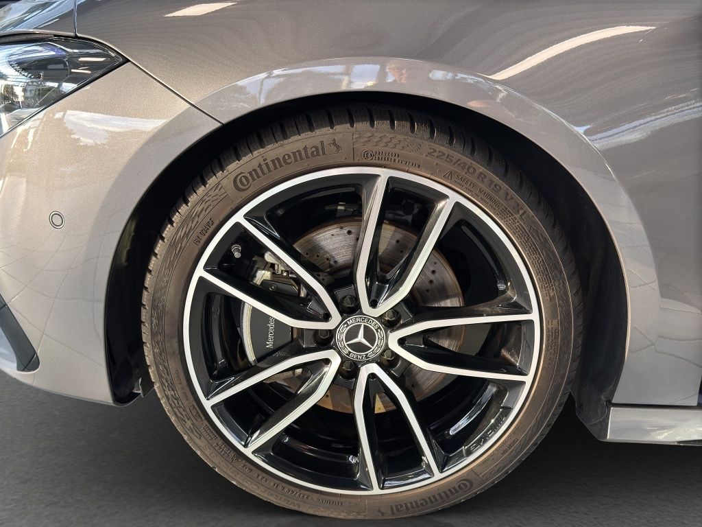 Fahrzeugabbildung Mercedes-Benz CLA 200 Coupé Fernlichtass.*KeyLess*LED*PDC*ACC