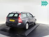 Volvo V50 1.8 Momentum | AHK | klima - gebrauchte Volvo V50 aus dem Jahr 2005