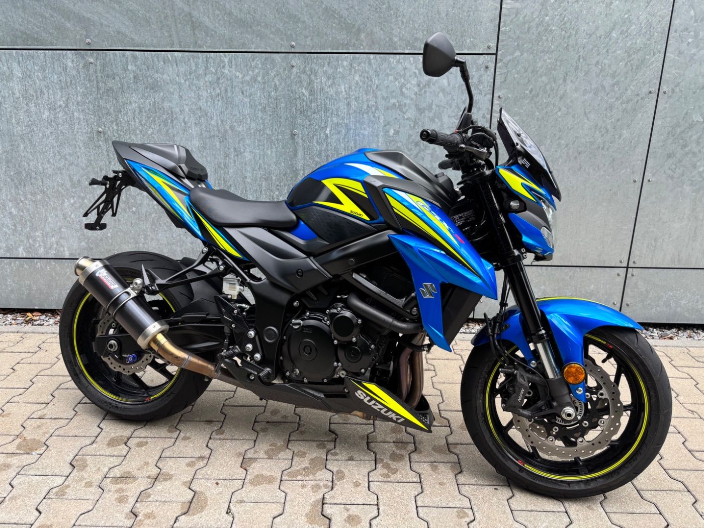 Fahrzeugabbildung Suzuki GSX S 750