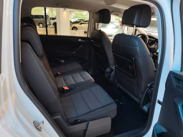 Touran 1.6 TDI *Navi*APP*Tempomat*PDC