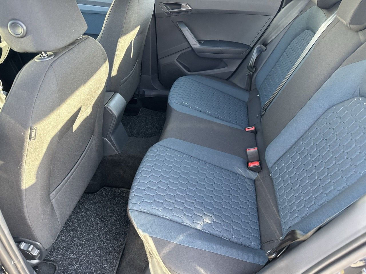 Fahrzeugabbildung SEAT Arona Style 1.0 TSI 116 PS 6-Gang