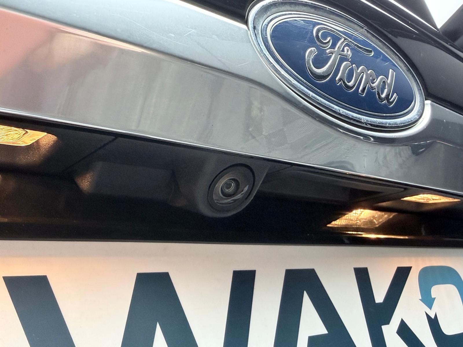 Fahrzeugabbildung Ford 1.5 ECOBOOST ST-LINE/SONY/R-CAM/KEYL/NAV/MEMORY