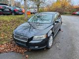 Volvo V50 zu verkaufen - Volvo 240 mit Diesel-Antrieb