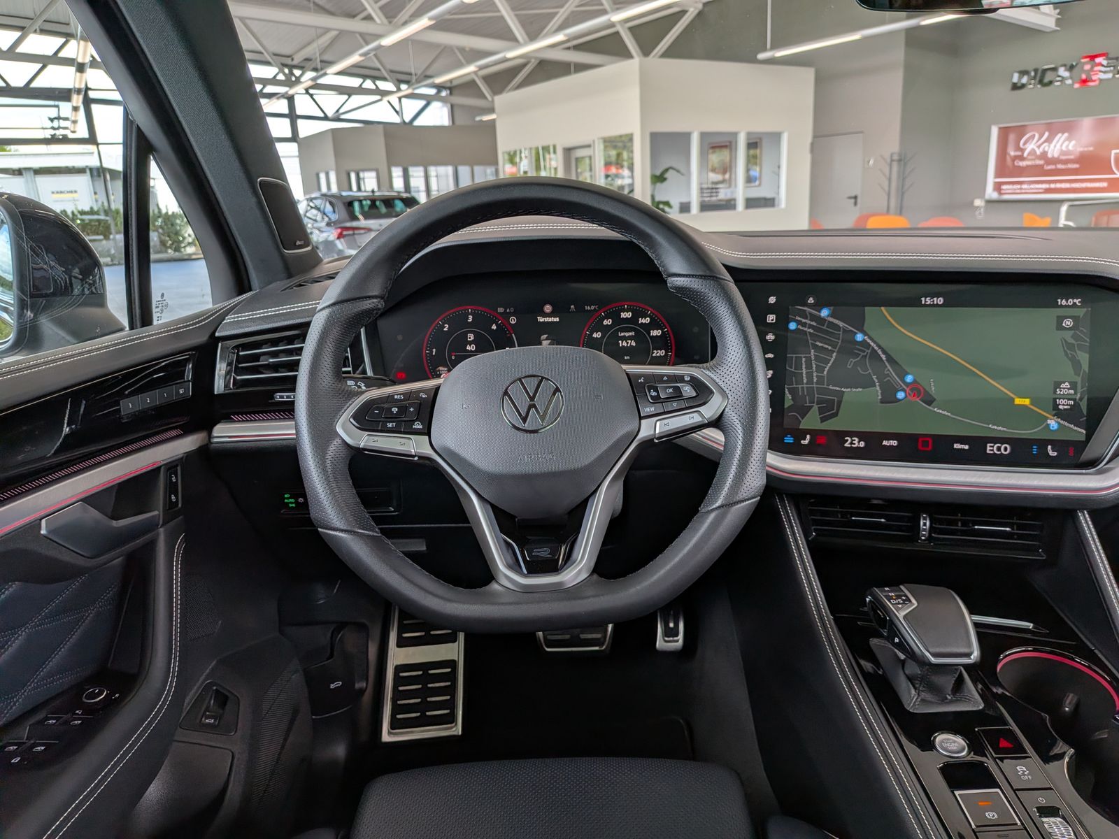 Fahrzeugabbildung Volkswagen Touareg 3.0TDI 4M R-Line VOLL Black 22" UPE 114T