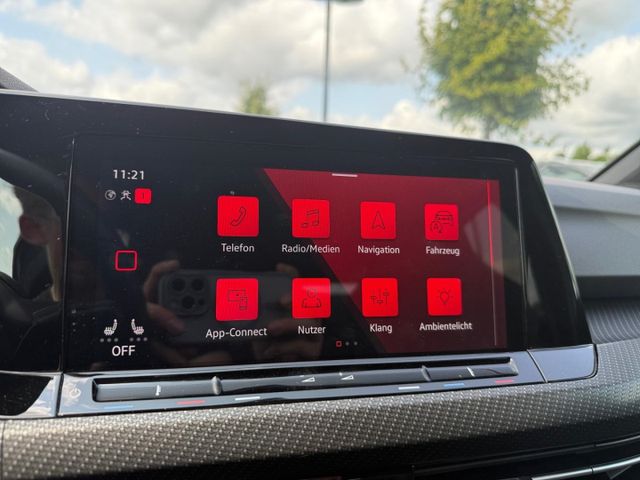 Golf 8 VIII R-Line 1.5 eTSI Navi ACC Apple CarPl