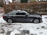 BMW 530e iPerformance - - BMW 5er Reihe mit Hybrid-Antrieb: Automatik