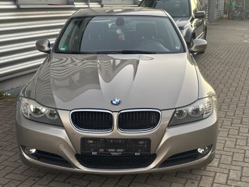 BMW 320 - 4