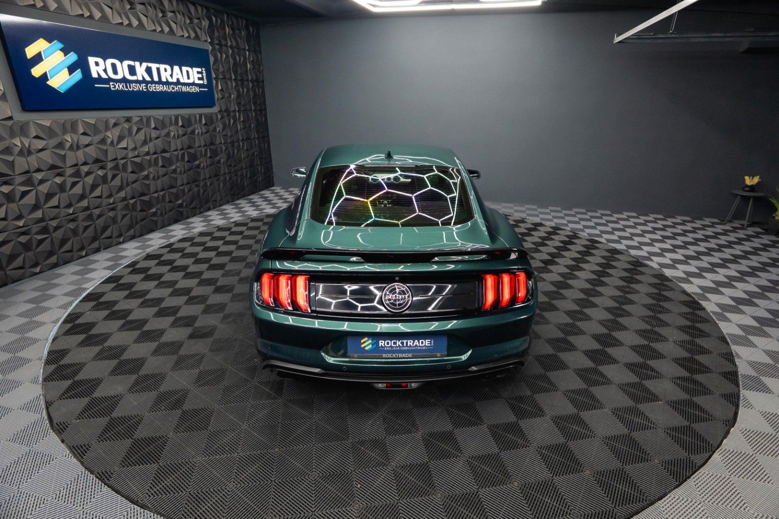 Fahrzeugabbildung Ford Mustang 5.0 V8 BULLITT 6-Gang RECARO Unfallfrei