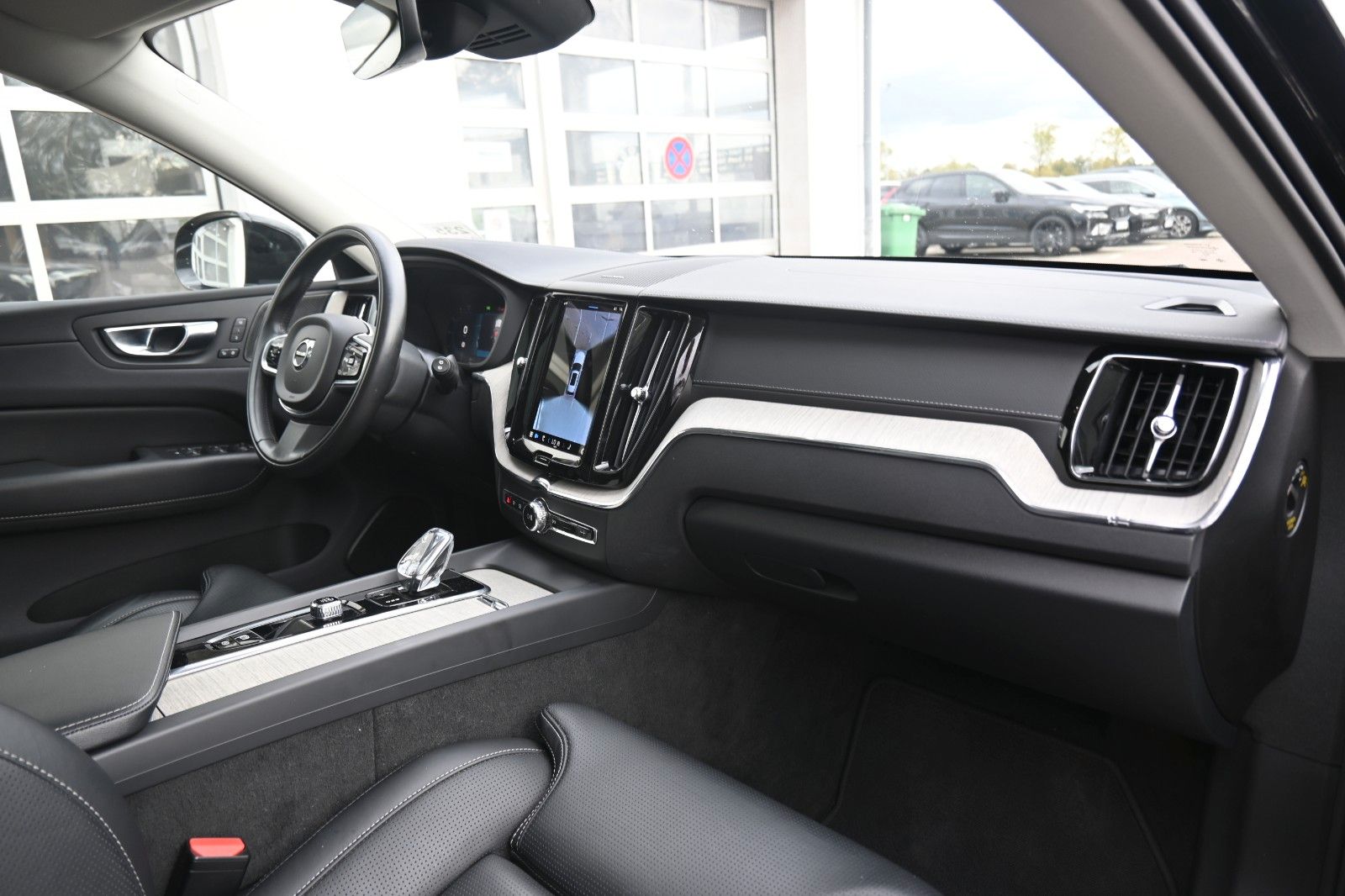 Fahrzeugabbildung Volvo XC60 Inscription T6 PHEV AWD*Luft*HUD*360°*STHZG