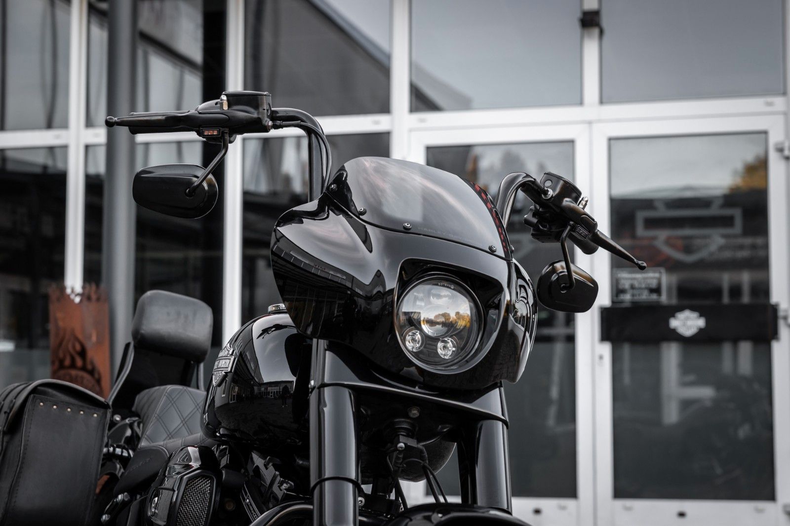 Fahrzeugabbildung Harley-Davidson FLSS SOFTAIL SLIM S 110 cui - Kesstech - Ape