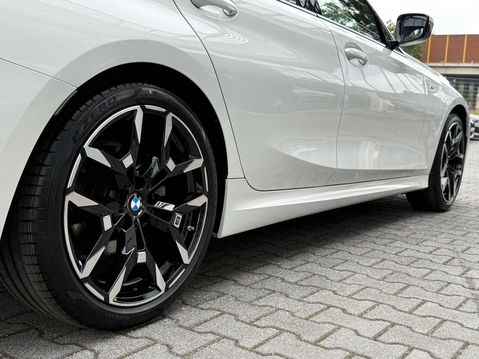 BMW 320 - Bild 12