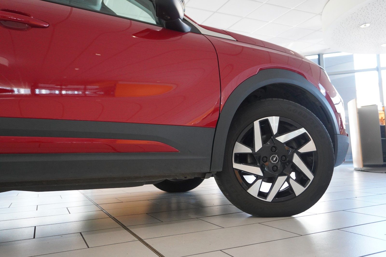 Fahrzeugabbildung Opel Mokka ELEGANCE 1.2T NAVI/LED/KAMERA/SPORT/VIRT.