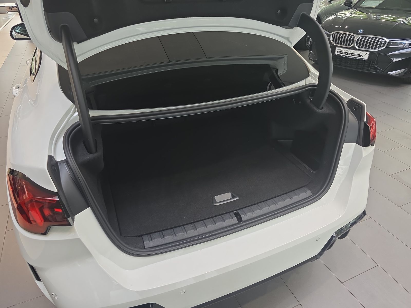 BMW 220 - Bild 12