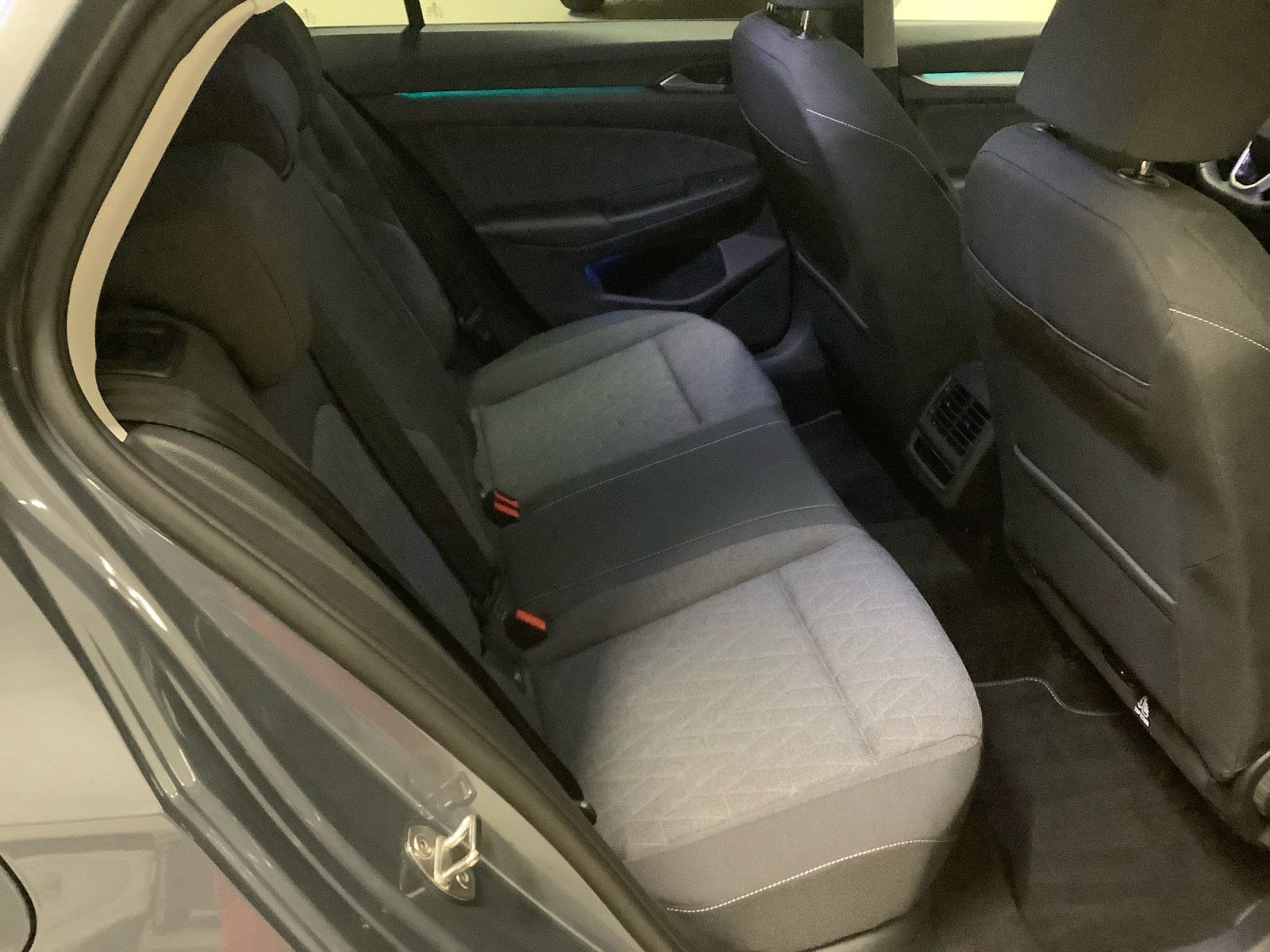 Golf Move 1,0 TSI 81 kW LED, Navi, ACC, SHZ