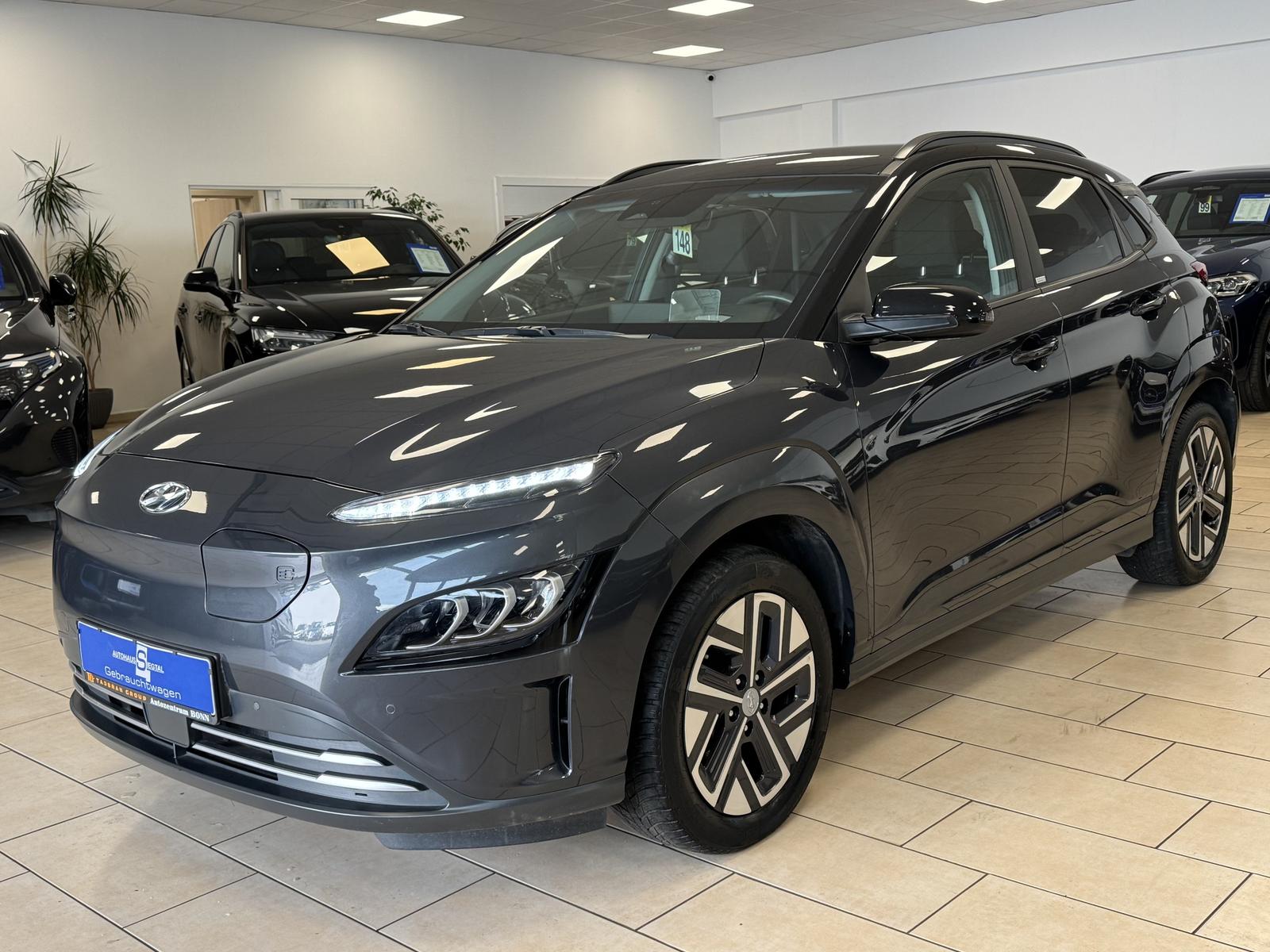 Hyundai KONA Kona Trend 2WD*LED*CarPlay*Navi*R-Cam*ACC*HUD*1H