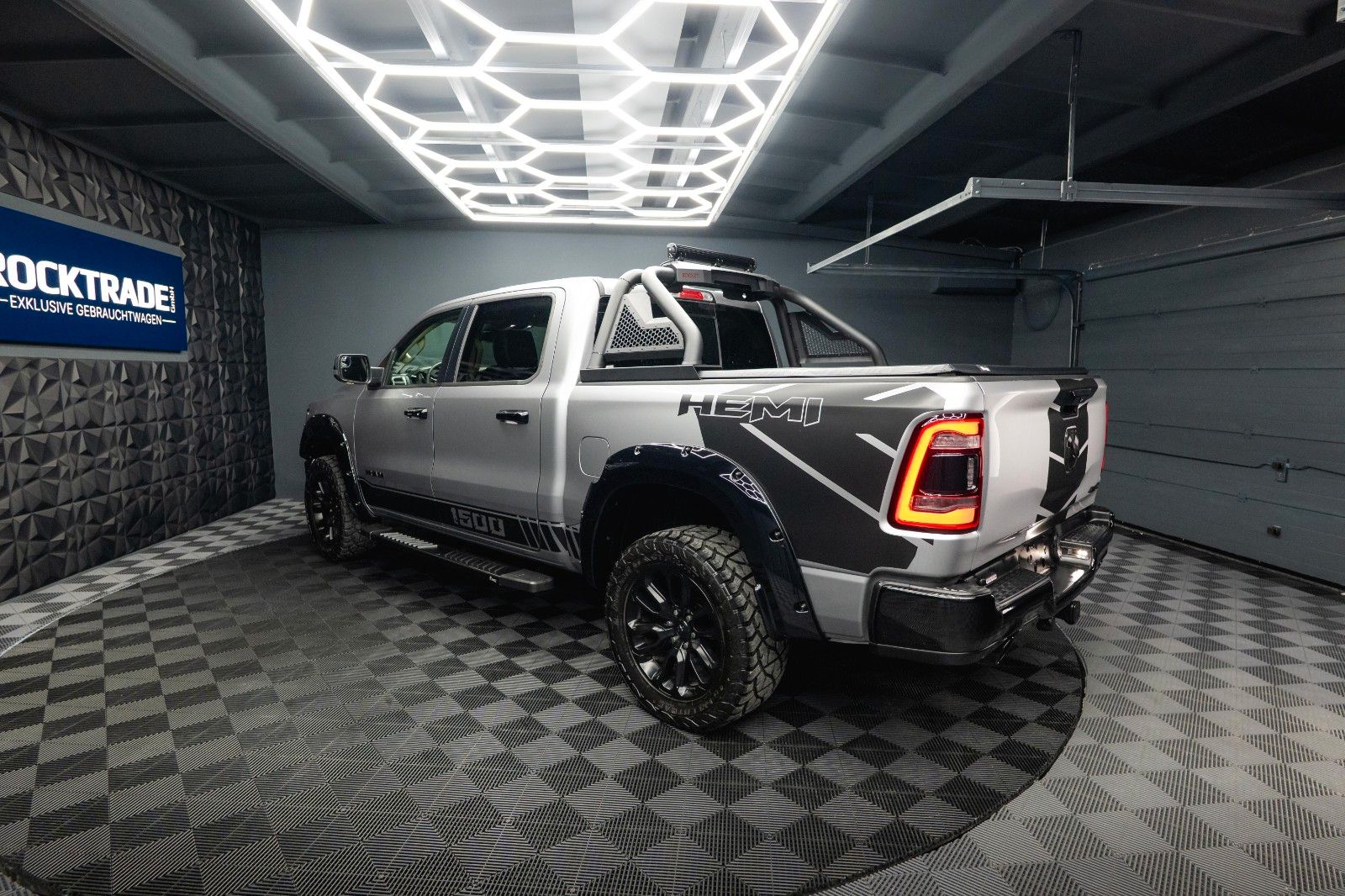 Fahrzeugabbildung Dodge RAM 5.7 V8 HEMI 4x4 NIGHT-Edition LARAMIE *LED*