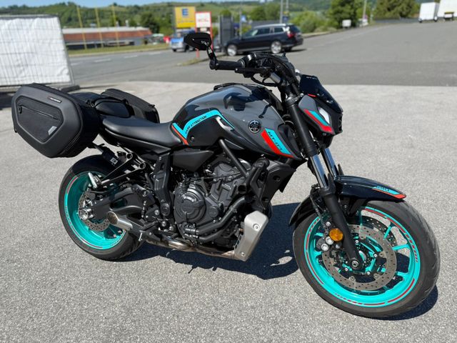Yamaha MT 07 ABS MTN690 RM33 vom Händler mit Garantie