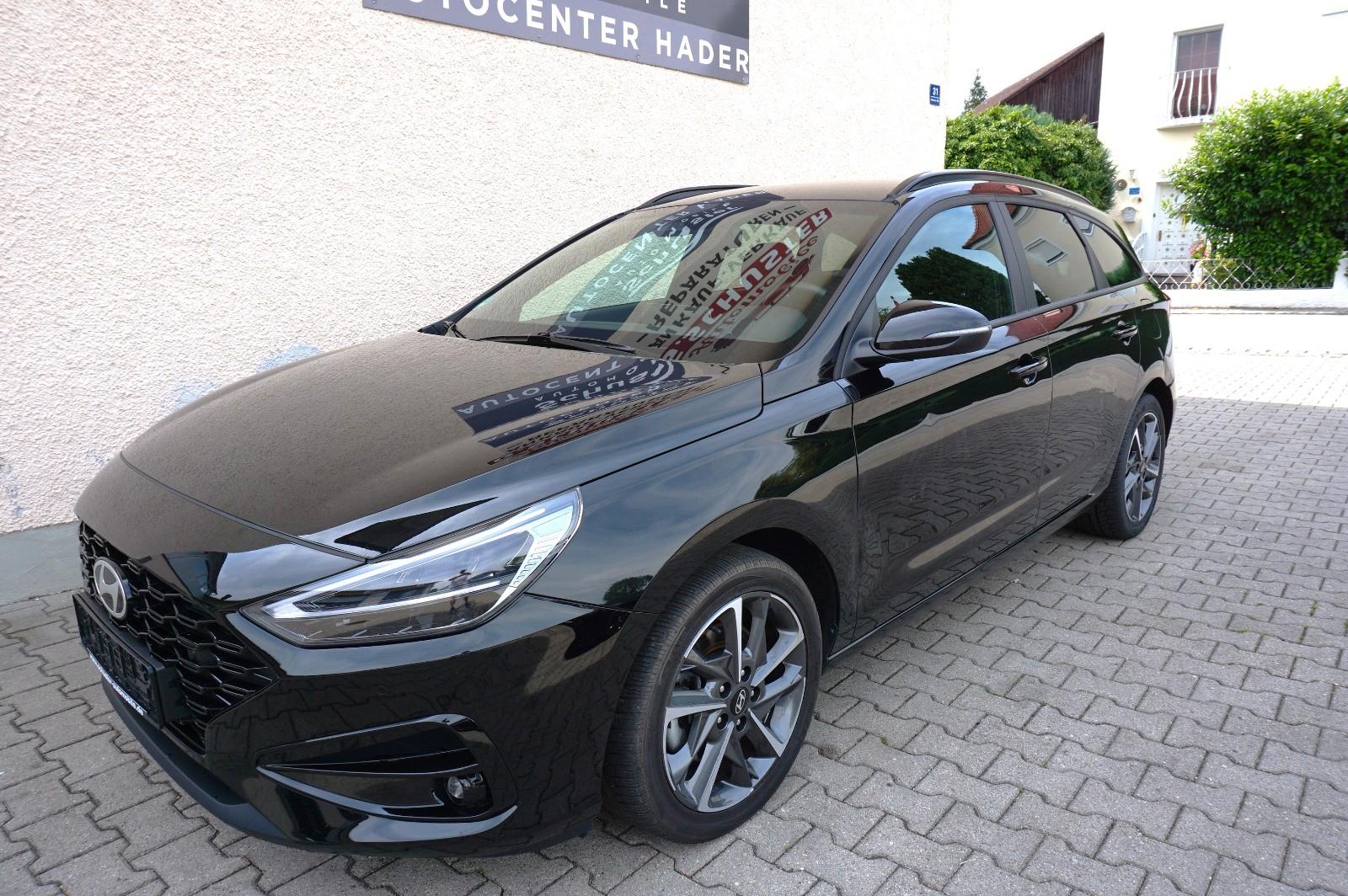 Hyundai i30 1.5 T-GDI Hybrid Advantage DCT LED/ NAVI