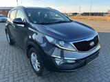 Kia Sportage Dream Team 2WD*SHZ*PDC*NAVI* Kamera*AHK - gebrauchte Kia Sportage aus dem Jahr 2015