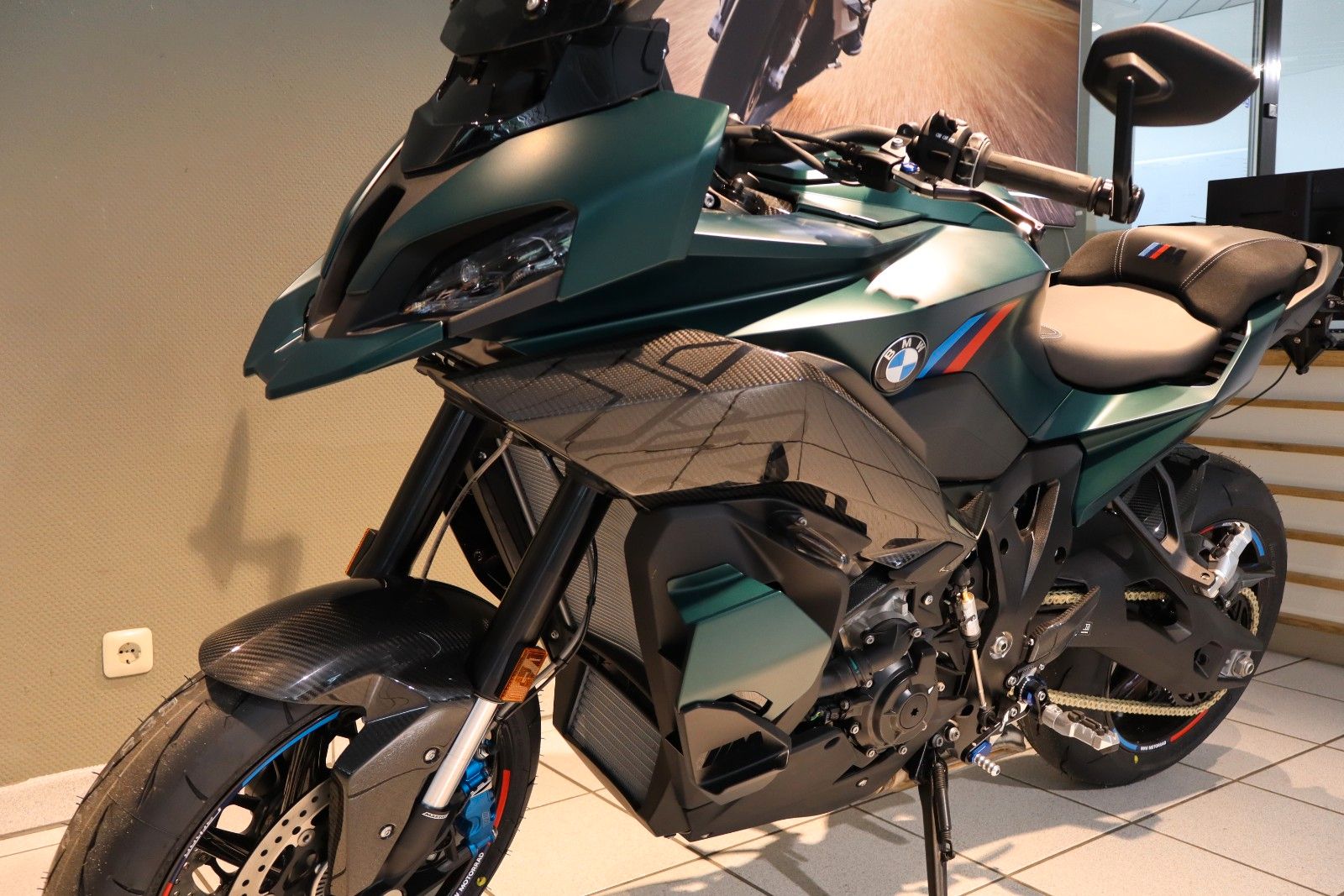 Fahrzeugabbildung BMW M 1000 XR