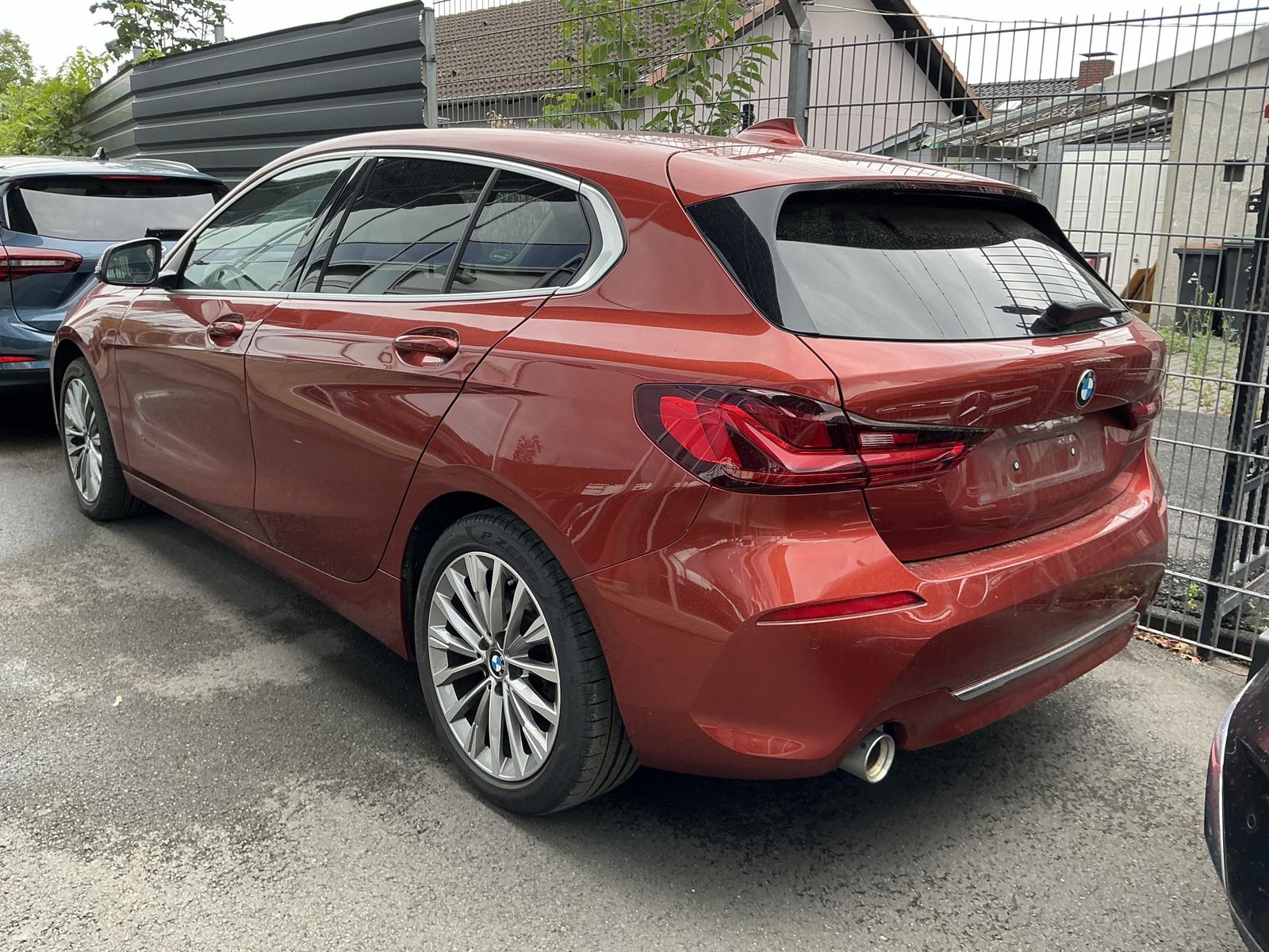 BMW 118 i Luxury-Line Leder Navi LED SHZ DAB PDCv+h, миниатюра 2