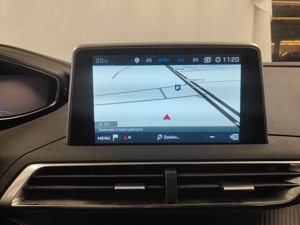 Fahrzeugabbildung Peugeot 5008 Active 1.2T NAVI/PDC/LED/AHK/TEMPO