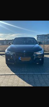 BMW Bmw F30 320i - BMW 320: F30
