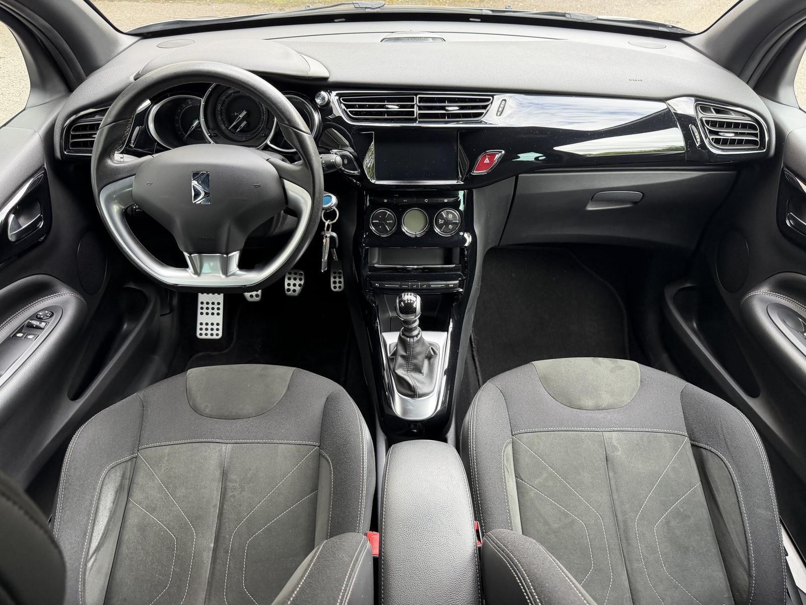 DS Automobiles 3 Sport Chic THP 165 LED Navi Rü-Kamera Tempomat