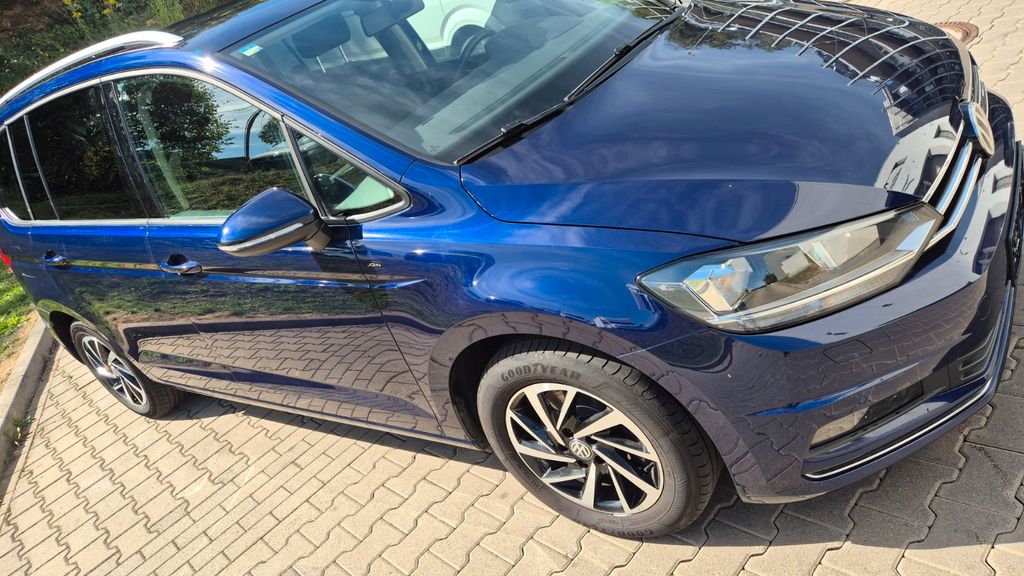 Image of Volkswagen Touran