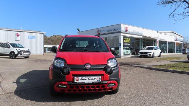 Fiat Panda City Cross 1,0 70 PS Hybrid + Winterräder