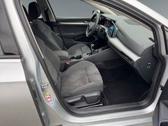 Fahrzeugabbildung Volkswagen Golf VIII Lim. Life Navi Massage Sitzh ACC Lane