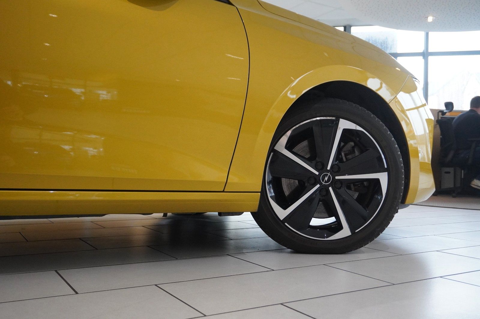 Fahrzeugabbildung Opel Astra L Lim. 1.6 HYBRID EDIT. NAVI/SPORT/KAMERA
