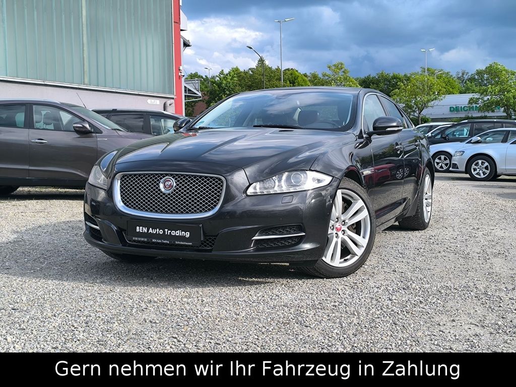 Jaguar XJ