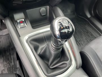 Nissan Qashqai - 12