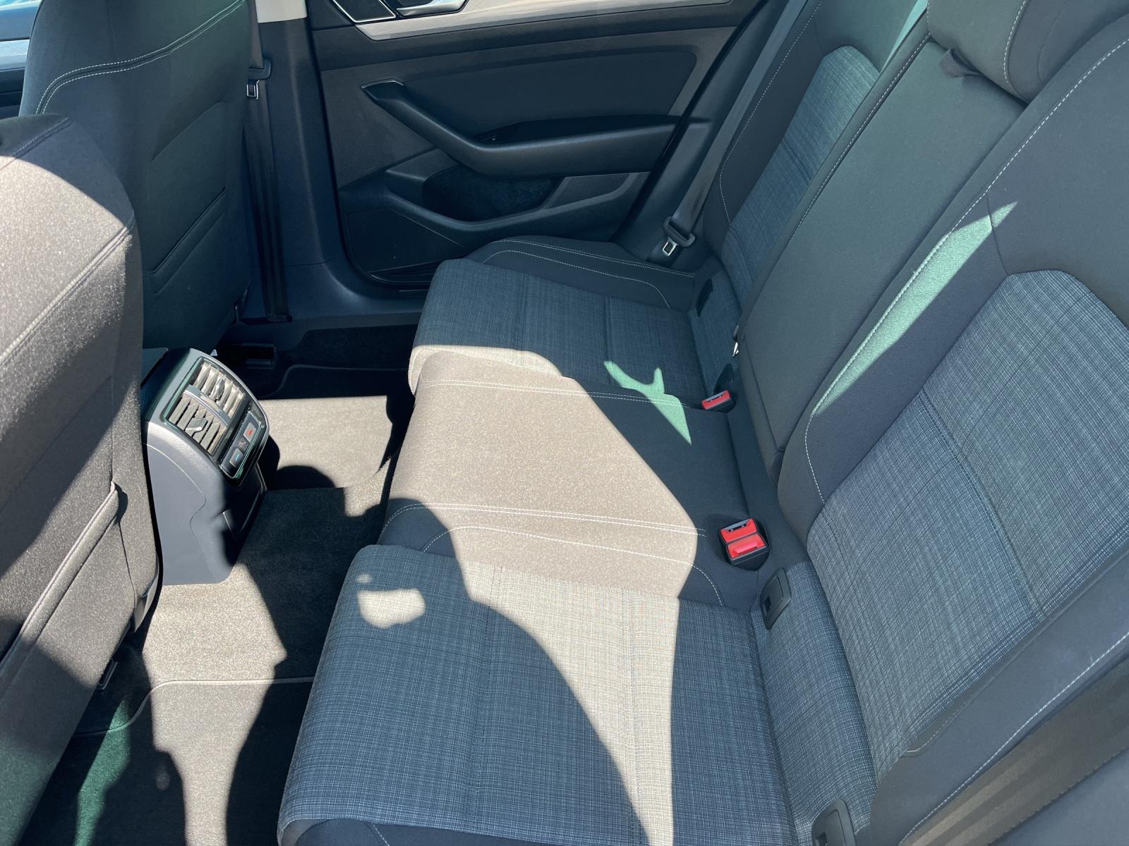 Volkswagen Passat 1.5 TSI DSG Business AHK Navi LE, миниатюра 12