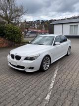 BMW 525i Automatik E60 LCI - BMW 525: 525i E60
