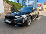 BMW 530d xDrive Touring M-Packet - BMW 530: 530d M Packet